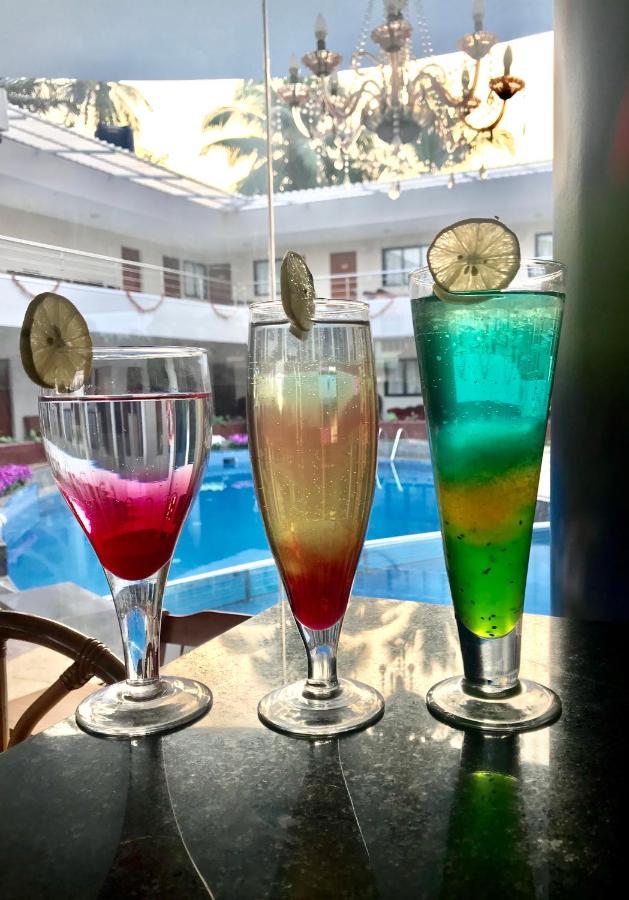 The Center Court Resort & Spa 瓦卡 外观 照片