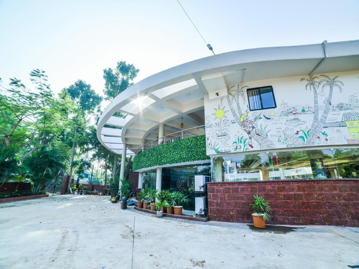 The Center Court Resort & Spa 瓦卡 外观 照片