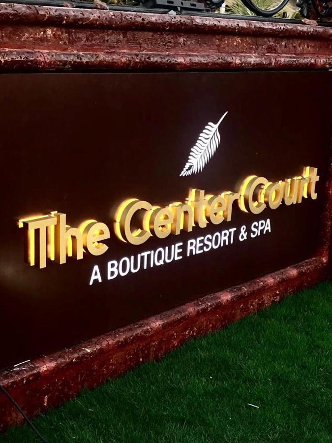 The Center Court Resort & Spa 瓦卡 外观 照片