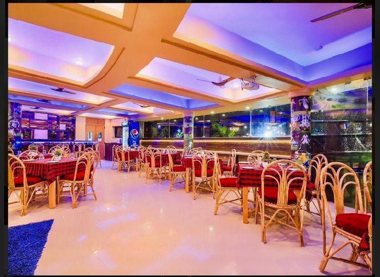 The Center Court Resort & Spa 瓦卡 外观 照片