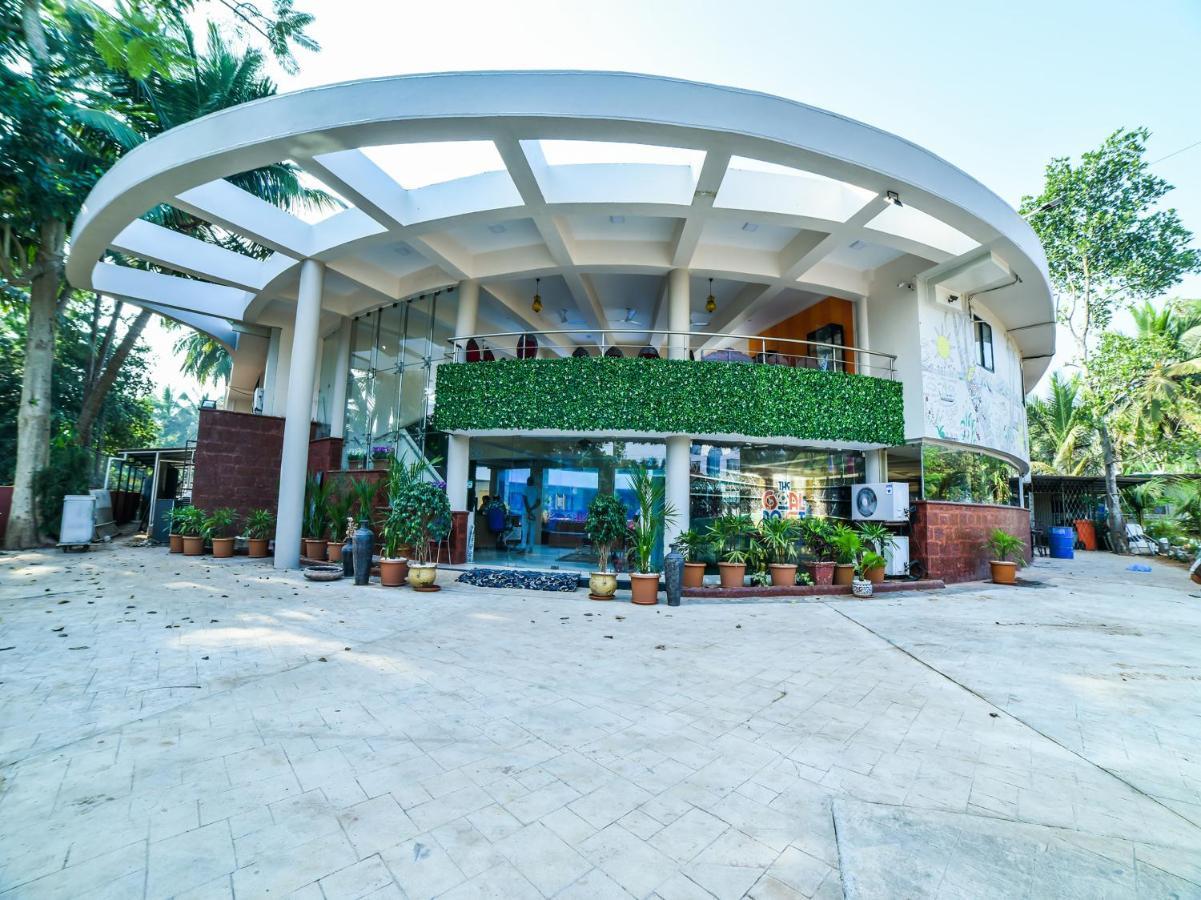 The Center Court Resort & Spa 瓦卡 外观 照片