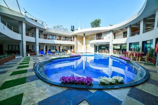 The Center Court Resort & Spa 瓦卡 外观 照片